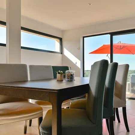 Вилла A L'entree De Porticcio - Piscine - Vue Degagee *